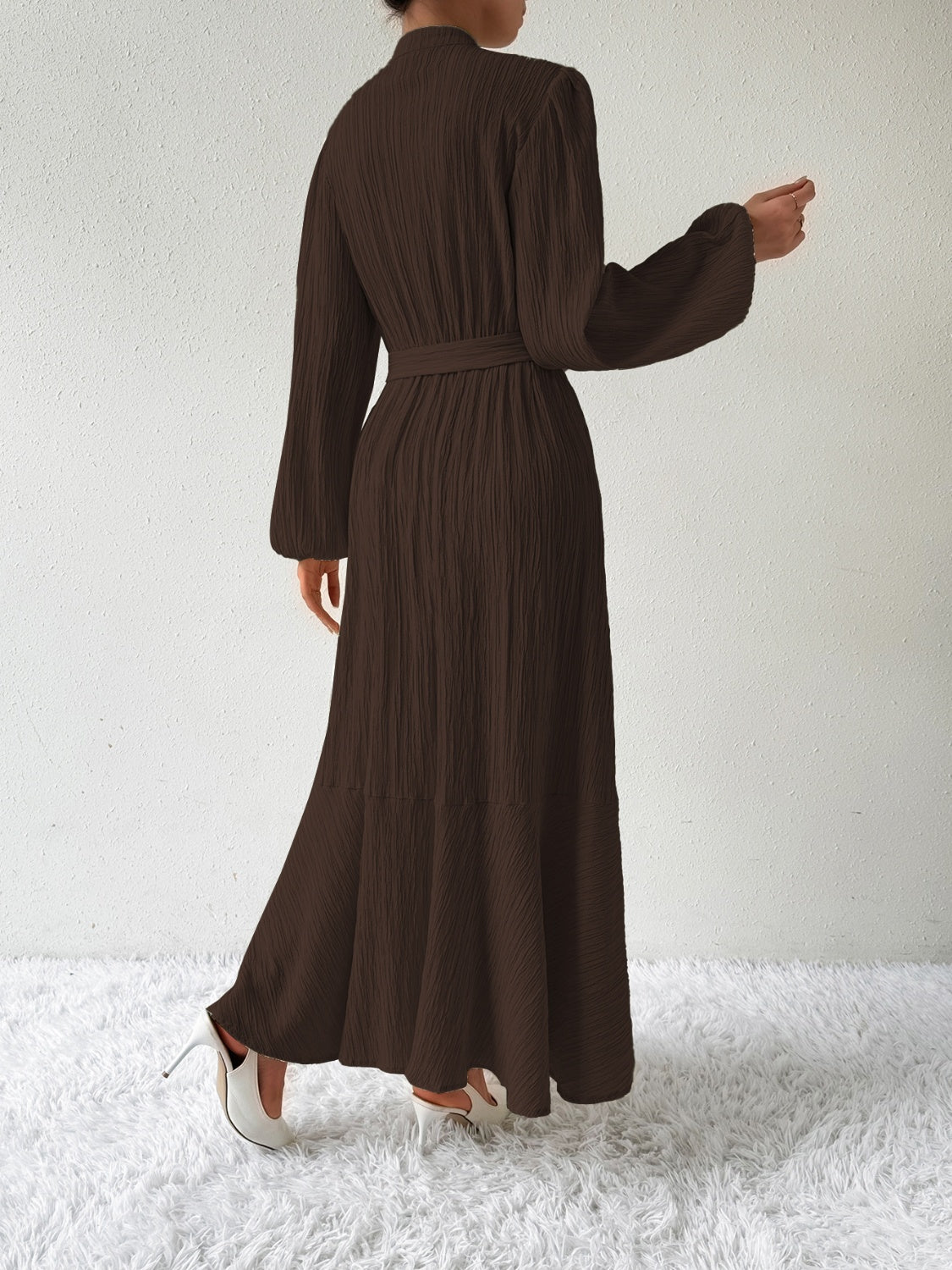 Elegant Long Sleeve Dress – Lightweight Chic Gown for All Occasions