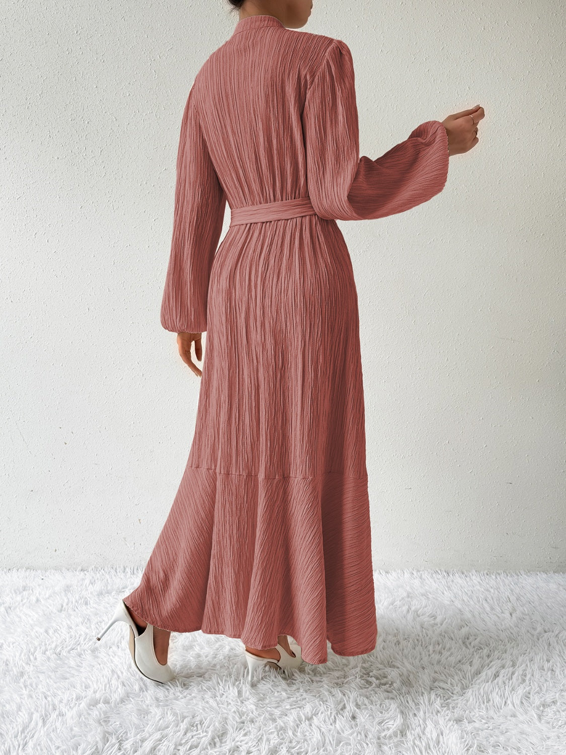Elegant Long Sleeve Dress – Lightweight Chic Gown for All Occasions