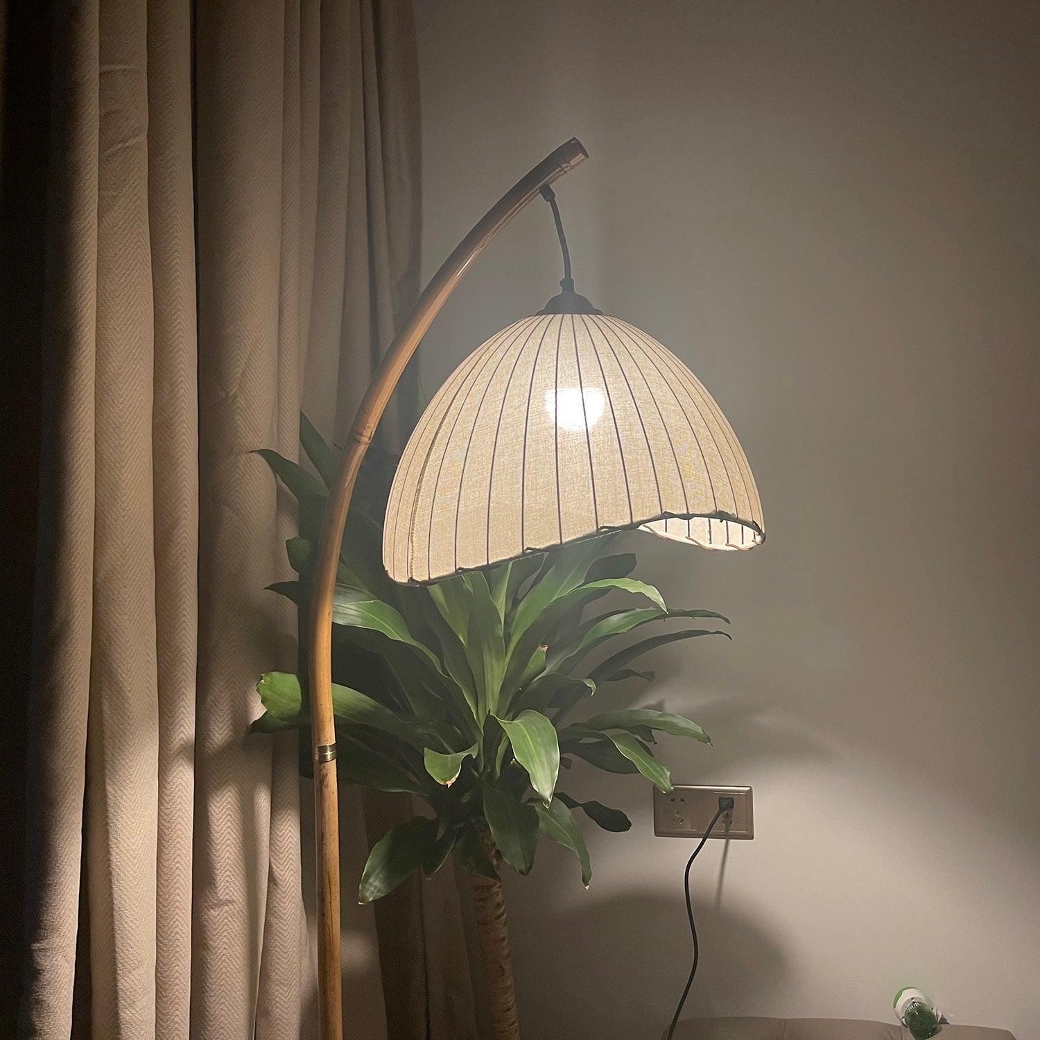 Japanese Bamboo Floor Lamp for Home and Office - Eco-Friendly Lighting