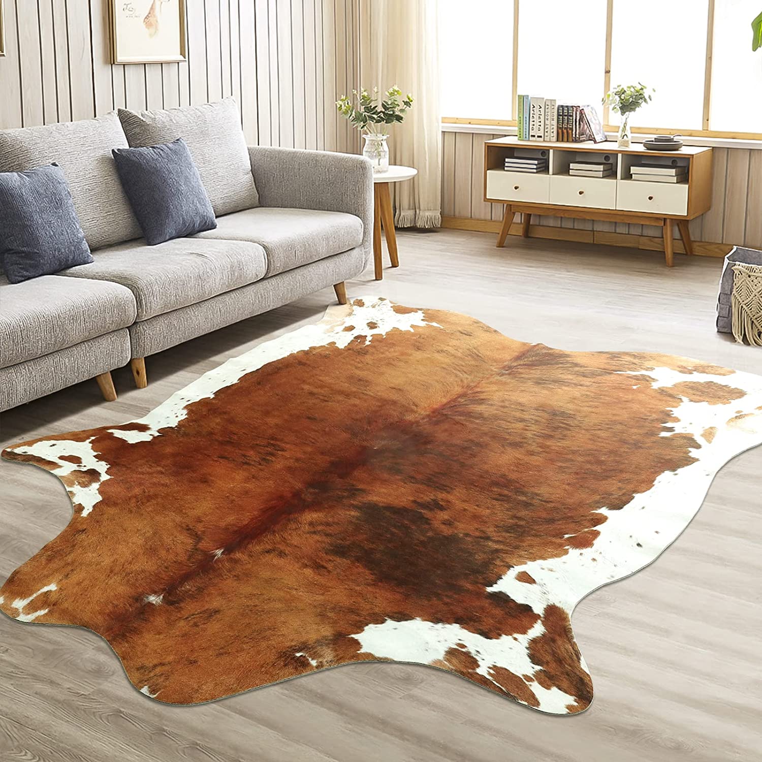 Luxurious Faux Fur Area Rug for Home Decor and Cozy Living Spaces