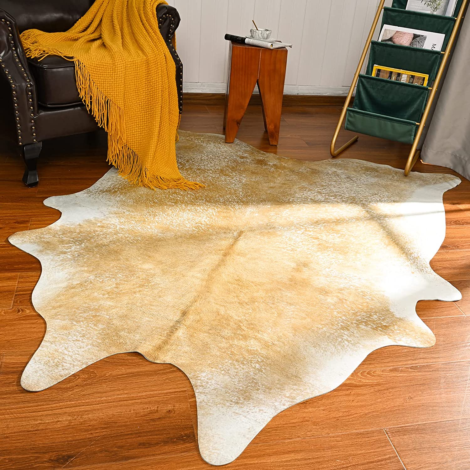 Luxurious Faux Fur Area Rug for Home Decor and Cozy Living Spaces