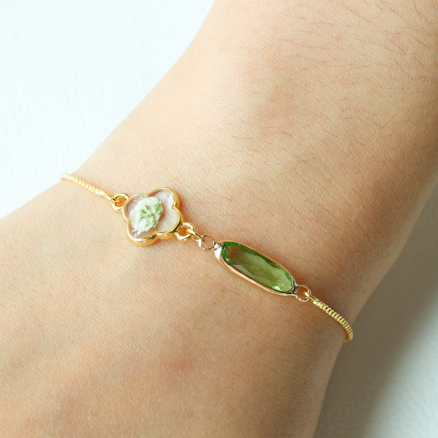 Custom Baby's Breath Flower with Birthstone Bracelet